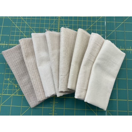 beige- vergrijsd beige klein